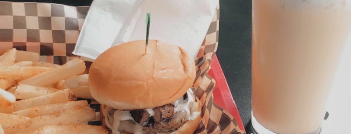Portland Burger is one of Nick'in Kaydettiği Mekanlar.