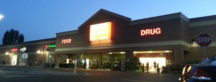 King Soopers is one of Lieux qui ont plu à Usaj.