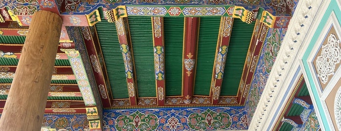 Hazrati Xizr masjidi is one of Узбекистан: Samarkand, Bukhara, Khiva.