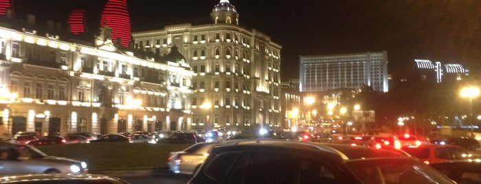 Azneft Meydanı | Azneft Square is one of Baku.