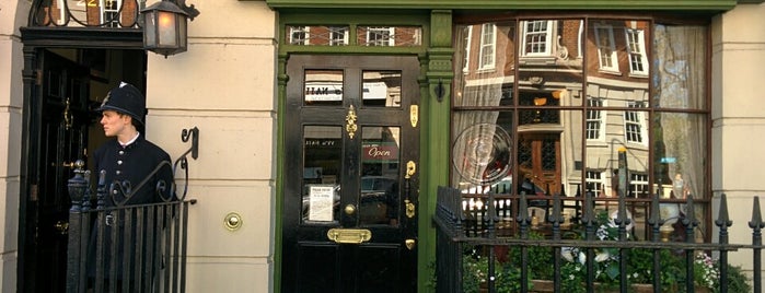 The Sherlock Holmes Museum is one of Places to Visit in London.