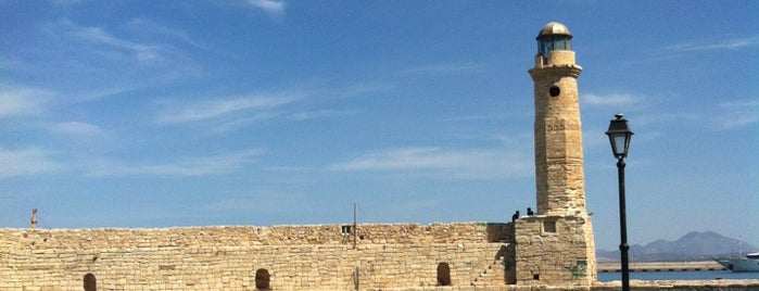 Rethymno Promenade is one of Posti che sono piaciuti a Yaron.