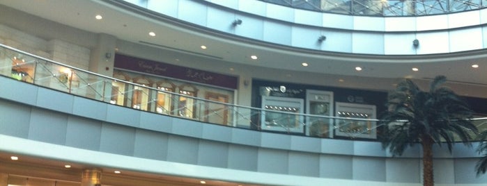 Stars Avenue Mall is one of Most Check ins in Saudi Arabia.
