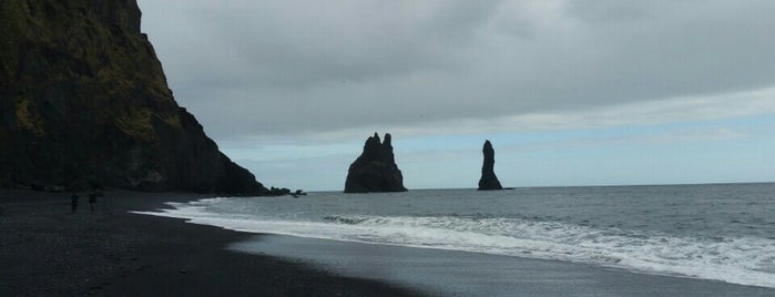 Reynisfjara is one of Joshさんのお気に入りスポット.