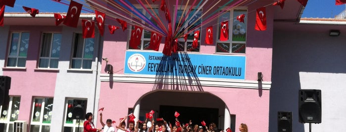 Feyzullah-Turgay Ciner Ortaokulu is one of Okullar.