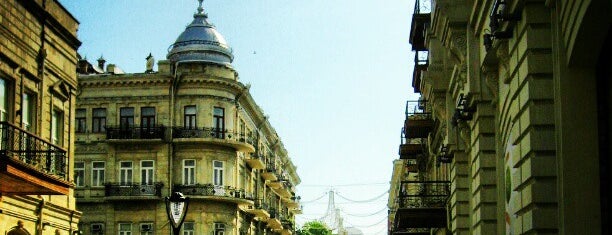 Nizami Küçəsi (Торговая) is one of Баку.