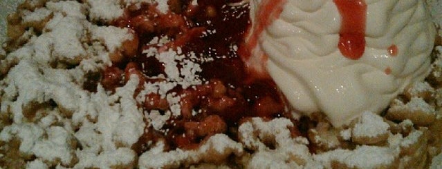 Funnel Cake Cafe & Lounge is one of Lugares guardados de siva.