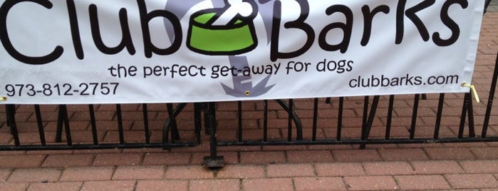 Club Barks Gull's Cove is one of Jersey City Dog Owners.