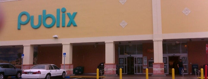 Publix is one of Locais curtidos por Danny.