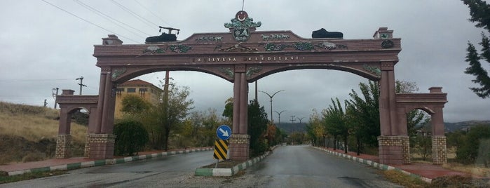 Yeşilyuva Kasabası is one of Lugares favoritos de Çağlar.