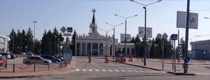 Аерофлотська вулиця is one of Площади Харькова.