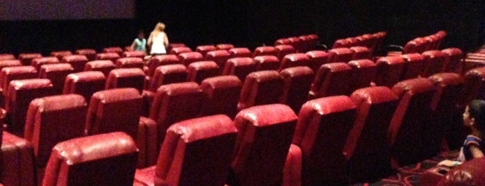AMC Fresh Meadows 7 is one of NYC Dating Spots.