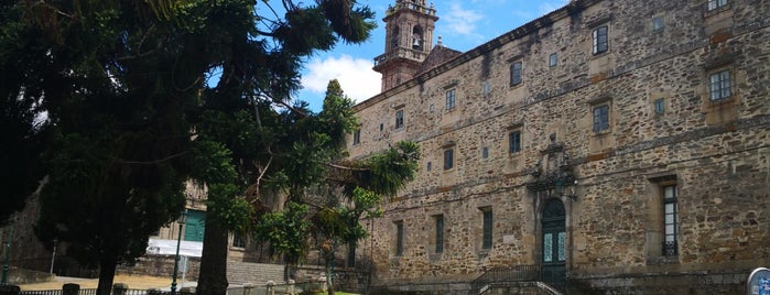 Praza de Galicia is one of Santiago.