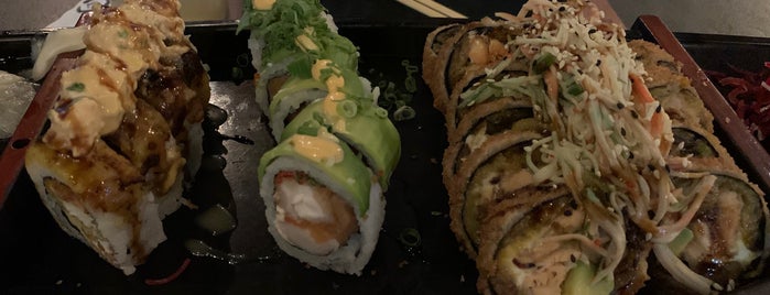 Tsugoi Asian Cuisine & Lounge is one of Japonesa Sushi.