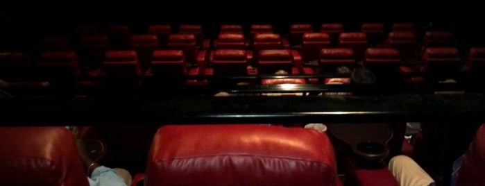 Majestic Cinema is one of Tempat yang Disukai Marlo.
