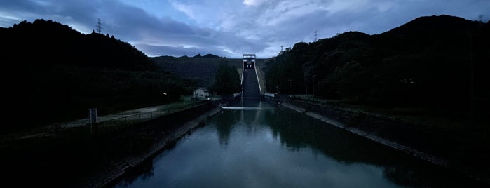 Terauchi Dam is one of ダムカードを配布しているダム（西日本編）.