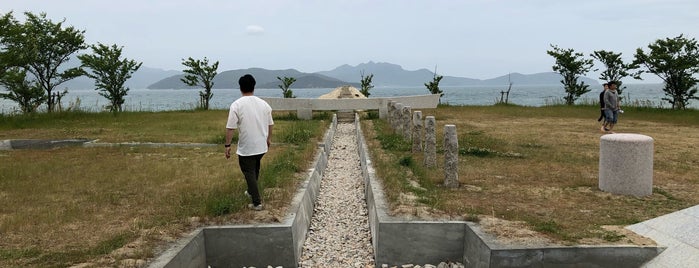 Garden of the Border is one of la_glycine'nin Beğendiği Mekanlar.