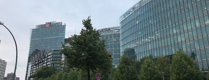 Sony Europe Limited, Zweigniederlassung Deutschland is one of Berlin, Almanya.