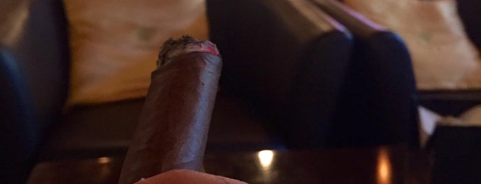 La Casa del Habano is one of Estebanさんのお気に入りスポット.