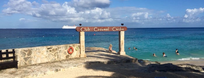 Club Cozumel Caribe is one of Tempat yang Disukai Esteban.