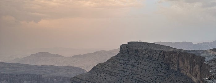 Jabal Shams Mountain Ranges is one of Lugares favoritos de Giselle.