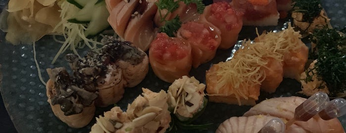 Manihi Sushi is one of Restaurantes e bares.