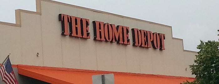 The Home Depot is one of Envy'in Beğendiği Mekanlar.