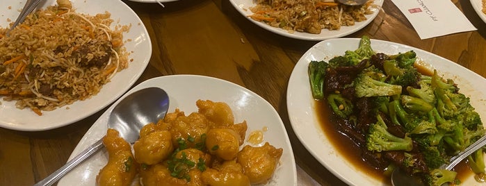 P.F. Chang's is one of Renéさんのお気に入りスポット.