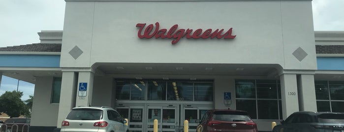 Walgreens is one of Tempat yang Disukai Daniel.