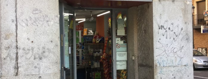 Supermercado Santo Domingo is one of Madrid.