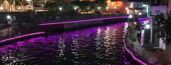 Melaka River is one of James : понравившиеся места.