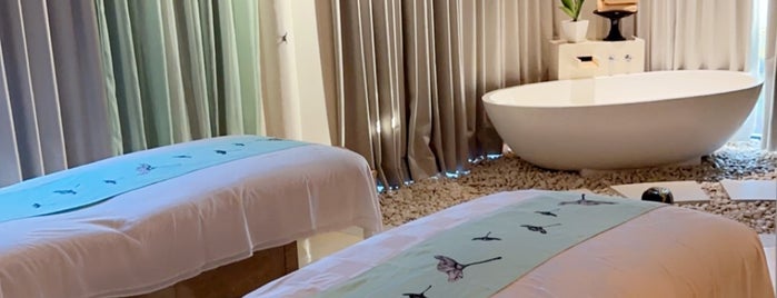 Padma Resort Legian is one of pijat panggilan bali 24 jam terapis wanita pria.