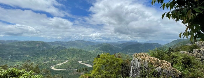 Mt. Daraitan is one of Filipíny.