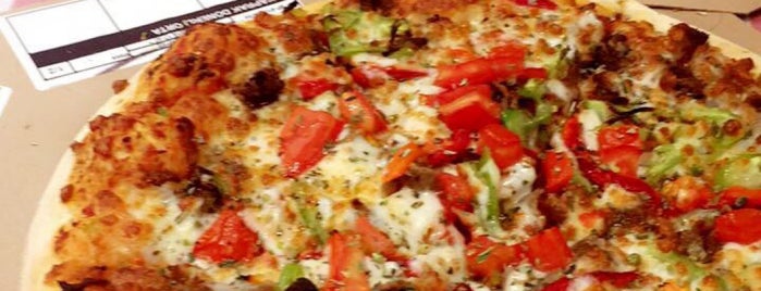 Pizza Lazza is one of Posti che sono piaciuti a Ismail.