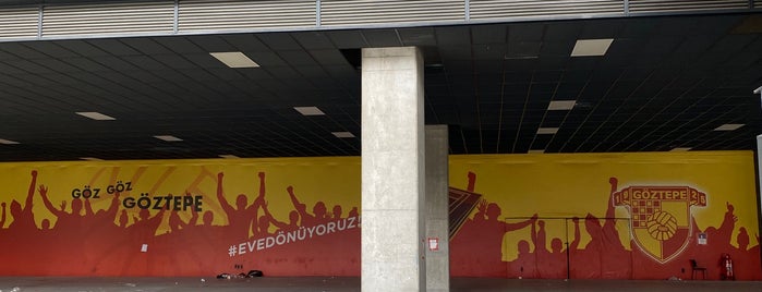 Göztepe Gürsel Aksel Stadyumu is one of İzmir Favori Yer.