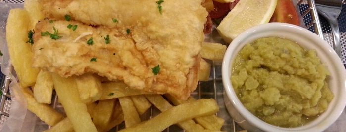 Chipper Seafood is one of #BsAsFoodie (Dinner & Lunch).