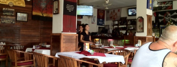 Sheppy's Bar & Restaurant is one of Tempat yang Disukai Igor.