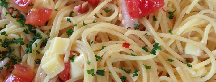 Jolly-Pasta is one of Posti che sono piaciuti a okera.