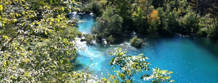 Lakes Plitvica is one of Posti che sono piaciuti a Joud.
