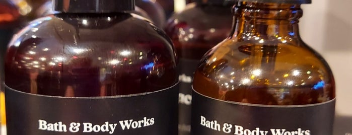 Bath & Body Works is one of Orte, die Denise D. gefallen.