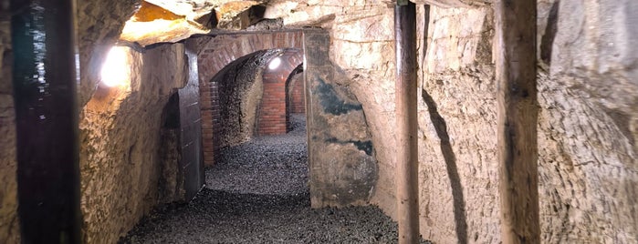 Mělnické podzemí is one of Doly, lomy, jeskyně (CZ).