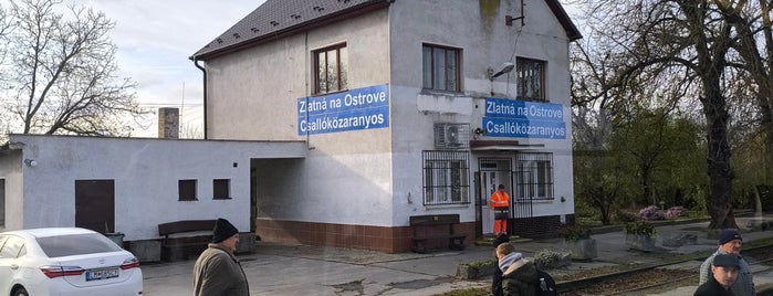 Železničná stanica Zlatná na Ostrove is one of Trasa osobných vlakov Bratislava - Komárno.