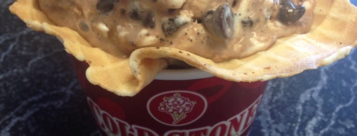 Cold Stone Creamery is one of The 9 Best Places for Cinnamon Rolls in Anchorage.