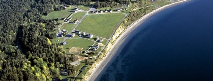 Fort Flagler State Park is one of Doug'un Beğendiği Mekanlar.