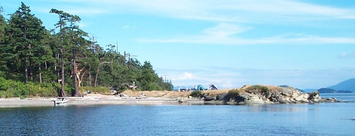 Matia Island State Park is one of Lugares favoritos de Chelsea.