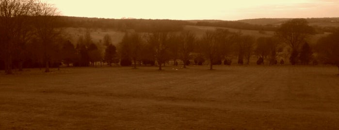 Barham Crematorium is one of Orte, die Aniya gefallen.