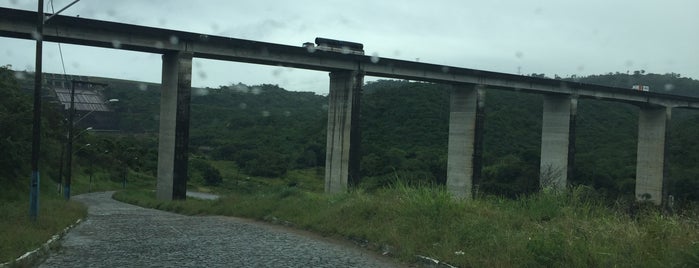 Ponte de Pedra do Cavalo is one of Locais curtidos por Fabio.