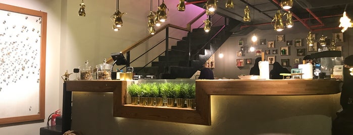 Coffee Boxes is one of Riyadh cafes.