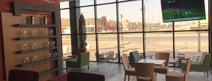 Coffee Day is one of Riyadh cafes.