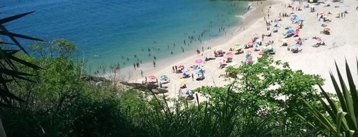 Praia de Camboinhas is one of สถานที่ที่ Jaqueline ถูกใจ.